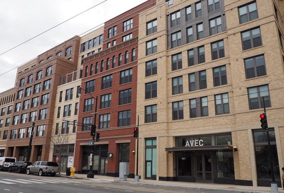 The entrance to the Avec residential lobby on H Street NE.