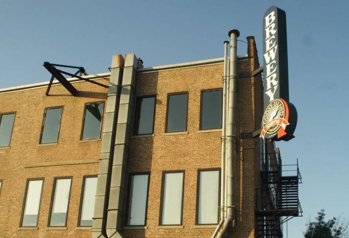 New Goose Island Tasting Room Open