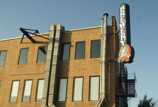 New Goose Island Tasting Room Open