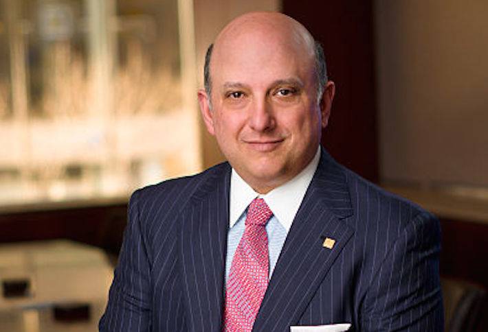 Apollo Drops $378M on Majority Stake in Schorsch's Real Estate Portfolio