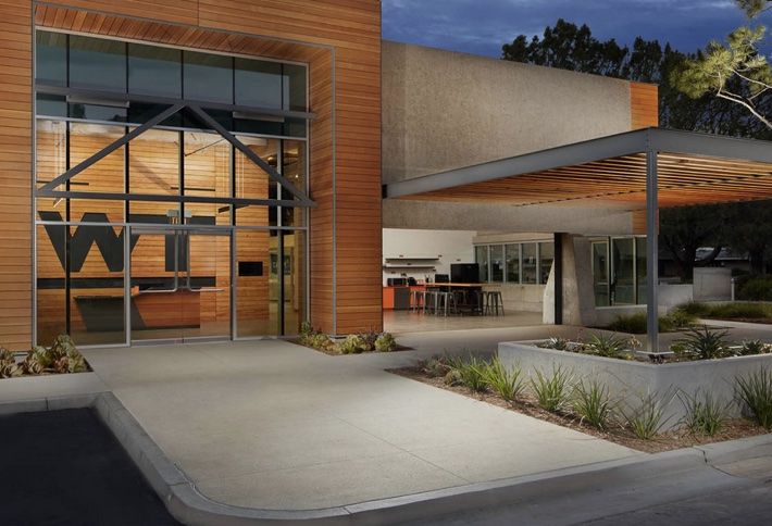 Curzan converted this two-building industrial at 3911 & 3931 Sorrento Valley Blvd to creative space and is now occupied by a pharmaceutical company and building contractor.