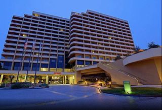 The largest hotel sale so far this year was 372-key San Diego Marriott La Jolla in University Town Center, which sold in July to NY-based Carey Watermark Investors 2 for $131M, or $353.2k/room. 