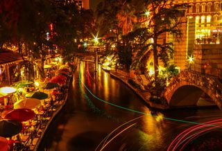 Dallas Hotelier To Demo And Build Along River Walk