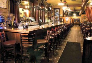 6 Blackhawks Bars Where You Can Watch the Stanley Cup