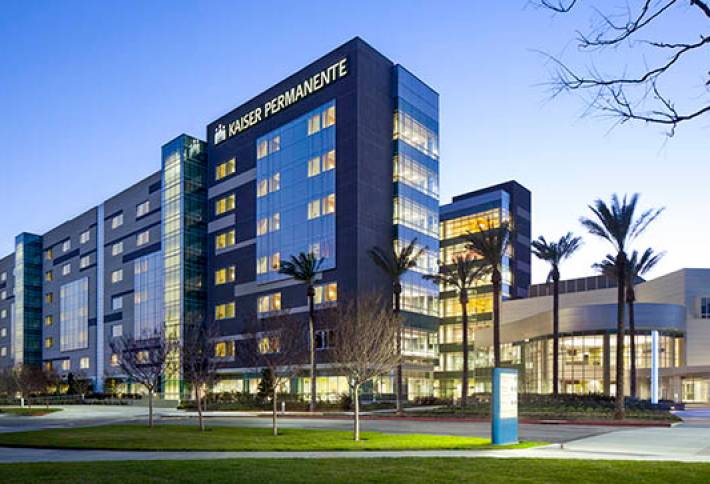 Kaiser Plans Medical School In SoCal To Produce Next-Gen Doctors