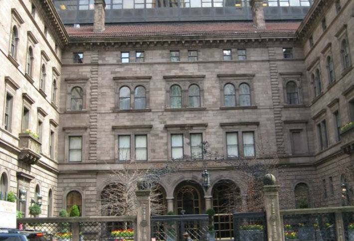 South Korean Firm Closes on Record $805M Hotel Deal 