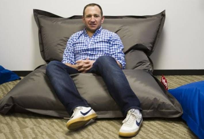 DeskHub CEO