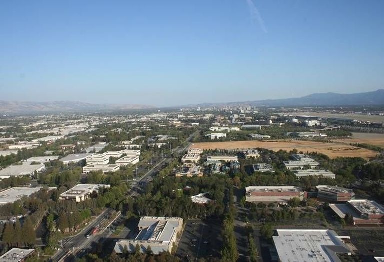 Apple's SJ Campus