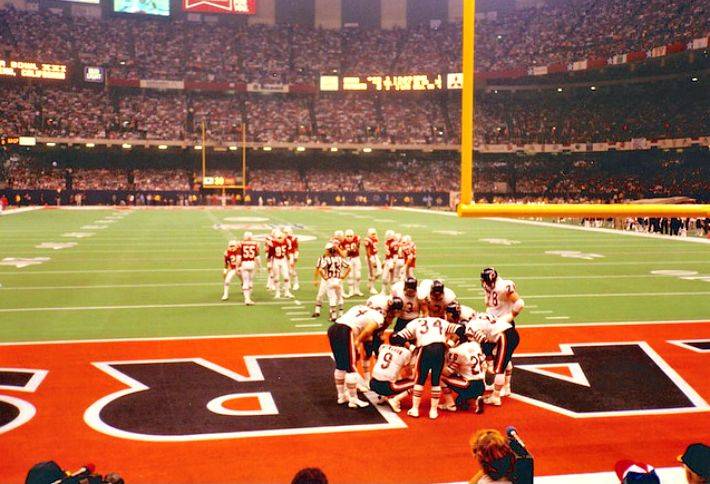 Wanted: The Biggest Bears Fans in Chicago Real Estate