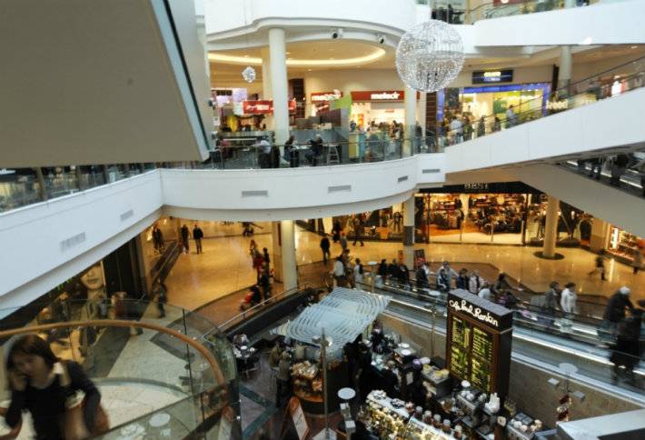 Hammerson, Allianz to Buy Irish Mall Loans for $2.1B