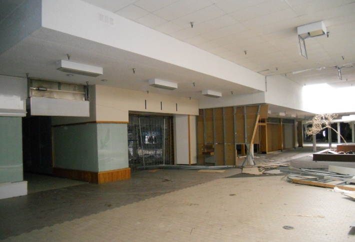 Dead Mall