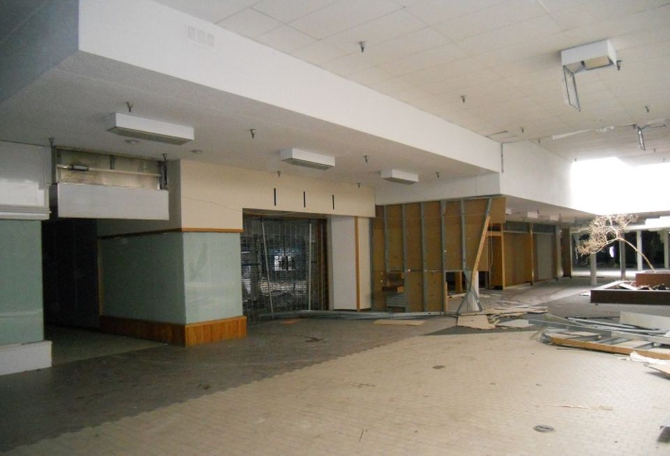 Dead Mall