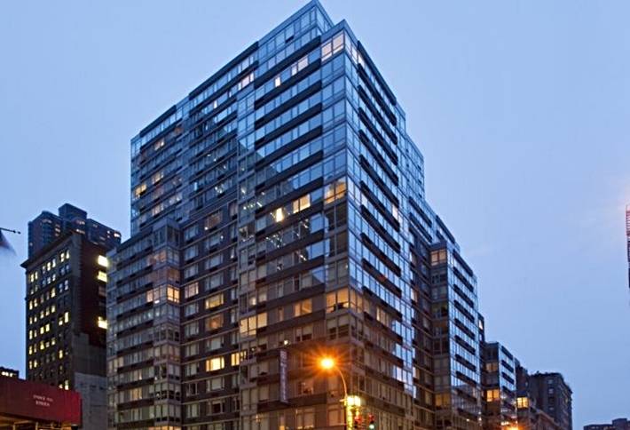 C&W Investment Team's Head Jumps Ship, Blames Merger