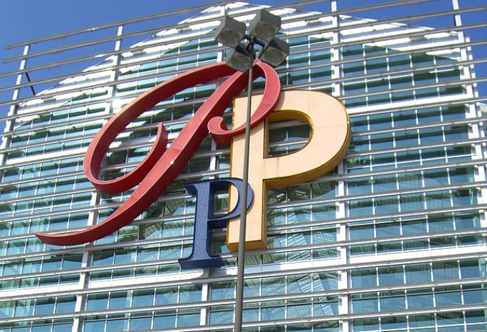 Palisades Center Mall