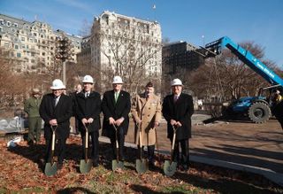 National Park Service Acting Director David Vela, World War I Centennial Commission Special Advisor Admiral Mike Mullen, Commission Chair Terry Hamby, Commission Special Advisor Senator John Warner and U.S. Secretary of the Interior David Bernhardt at the Dec. 12 groundbreaking