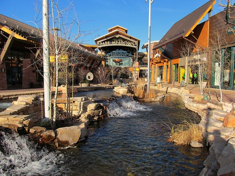 An image of the Park Meadows Vistas at Park Meadows Mall in Lone Tree, Colorado