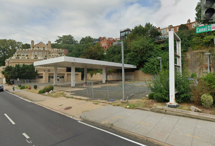 The former Exxon gas station at 3607 M St. NW that could serve as a landing spot for a Georgetown-to-Rosslyn gondola. 