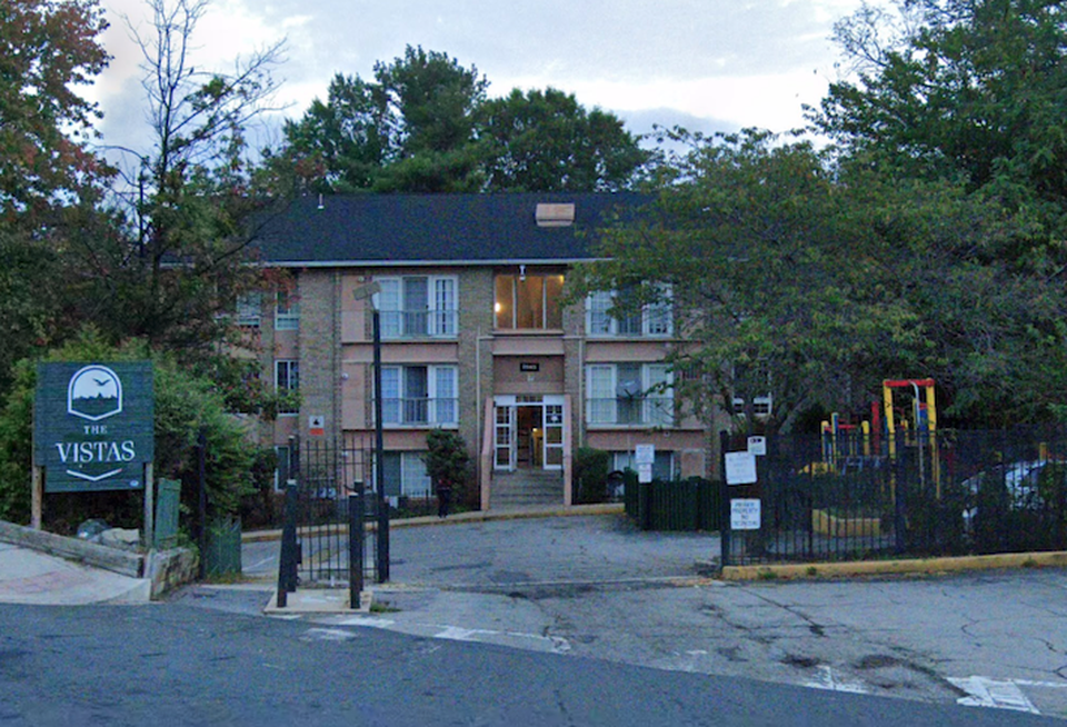 The Vistas apartment community on Elden Street SE.