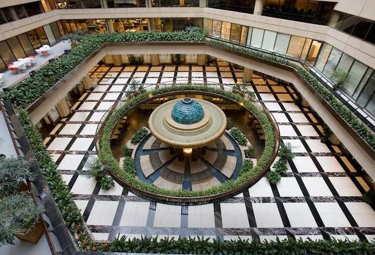 The fountain in International Square's atrium. 