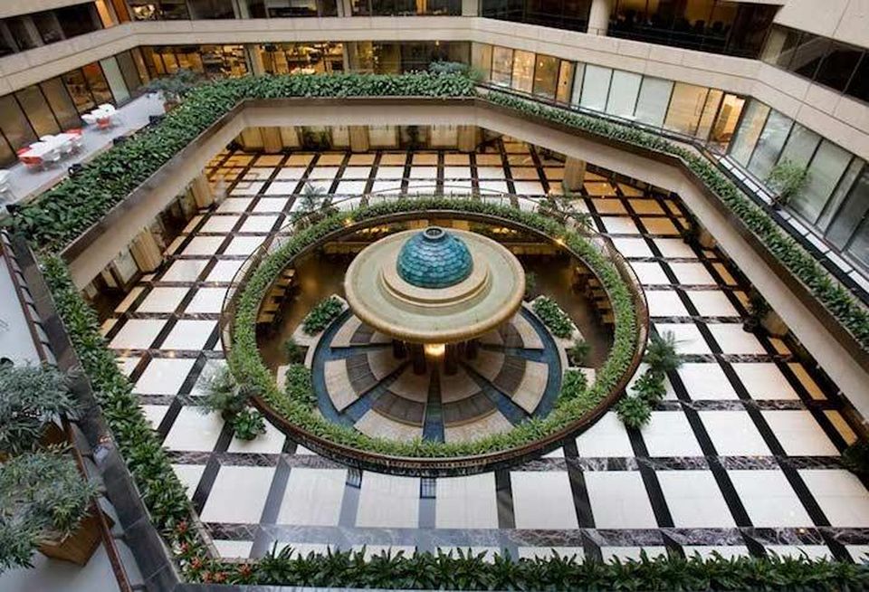 The fountain in International Square's atrium.