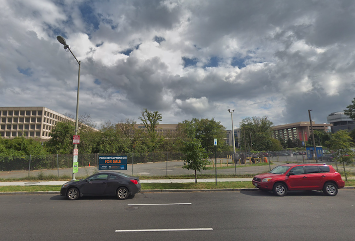 The property at 12th Street and Independence Avenue SW, with a GSA for sale sign calling it a 