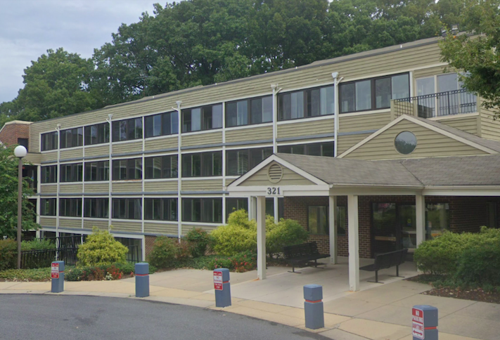 The Oaks at Four Corners, a Silver Spring apartment community that Edgewood manages for HOC. 