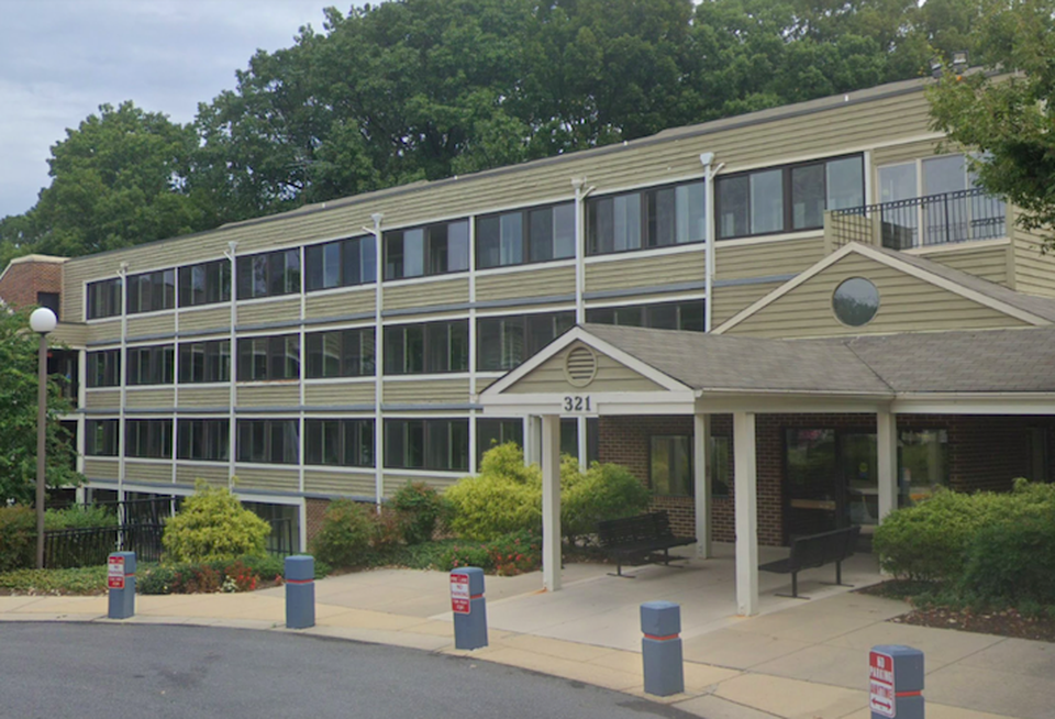 The Oaks at Four Corners, a Silver Spring apartment community that Edgewood manages for HOC.
