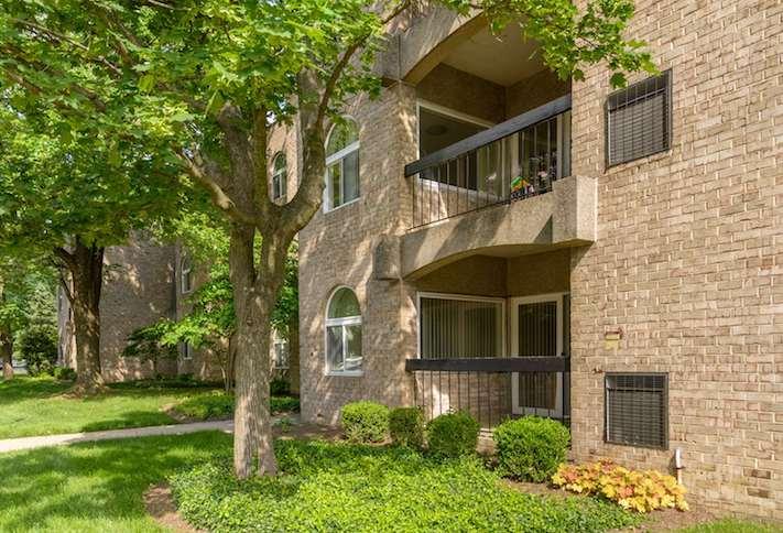 The Commons of McLean South apartments at 7300 Dartford Drive