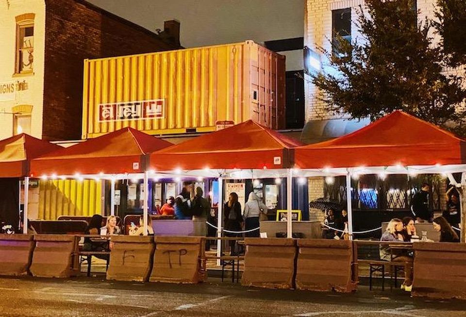 The outdoor dining area at El Rey on U Street. 