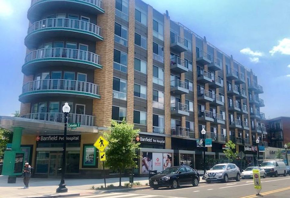 The ground-floor retail space at 1700 Columbia Road NW.