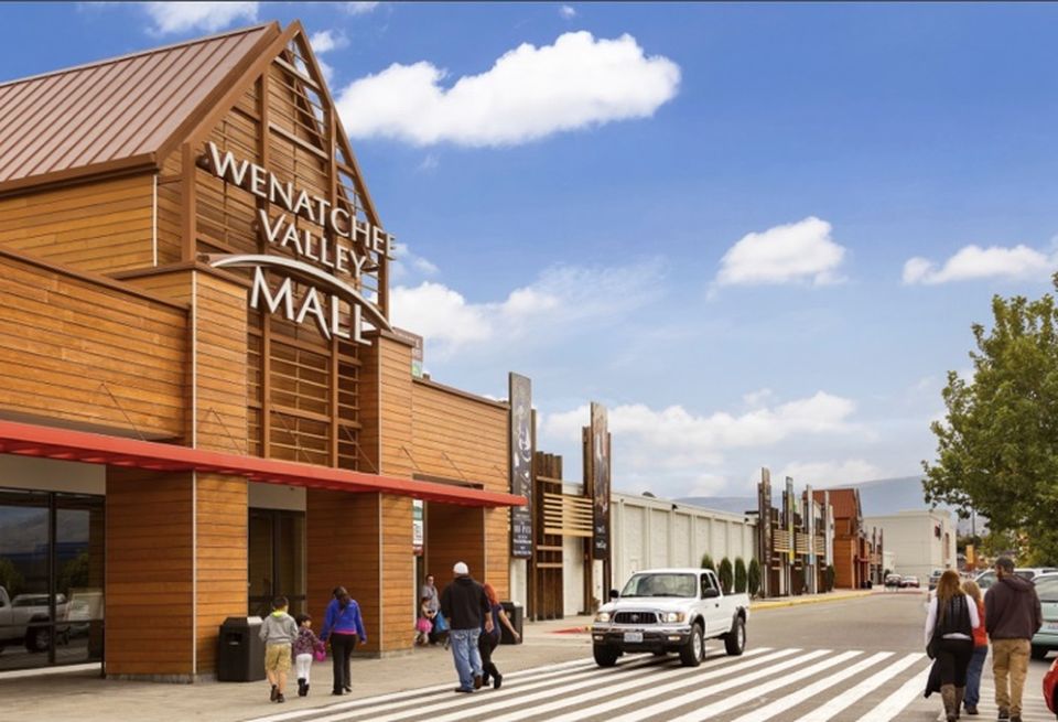In re-merchandising this mall in East Wenatchee, WA, Vintage Real Estate matched retailers to the area's blue-collar, middle-class demographic and hhge group of hunting and fishing, putting in a Sportman's Warehouse