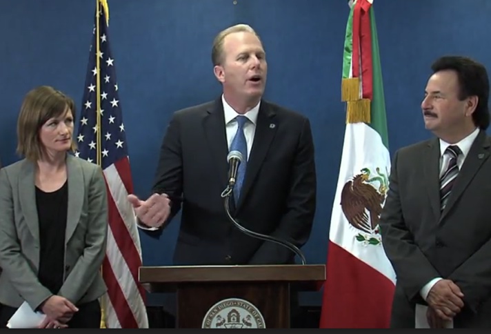 Kevin L Faulconer, with the San Diego World Trade Center executive director Nikia Clarke and Tijuana mayor Juan Manuel Gastélum