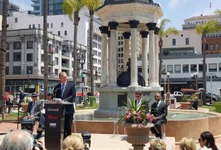 Mayor Kevin Faulconer speaks at Horton Plaza park rededication