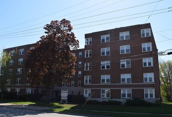 Main Place Apartments