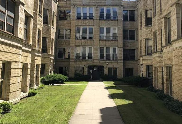 6943 S. Cornell Ave. in Chicago