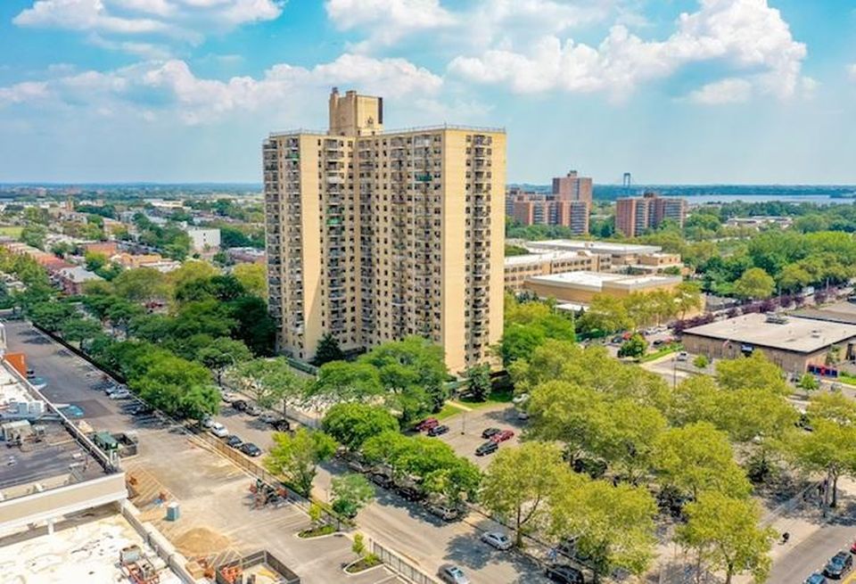 The Park Lane apartments at 1965-1975 Lafayette Ave. in The Bronx