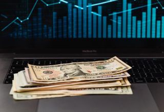 cash money laptop chart