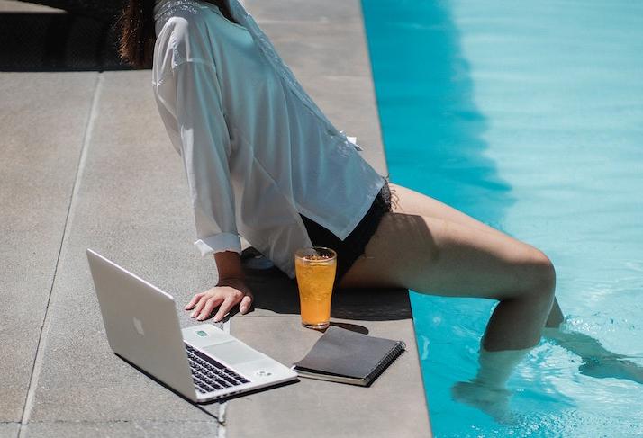 As business travel has returned to hotels, executives have seen guests mixing work and personal trips in a segment they are calling "bleisure."