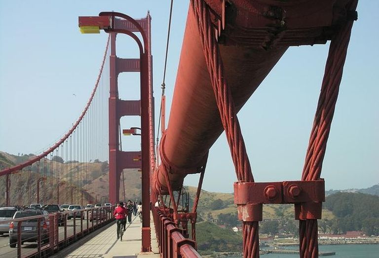 Golden Gate Bridgecredit: Audriusa (released to public domain)