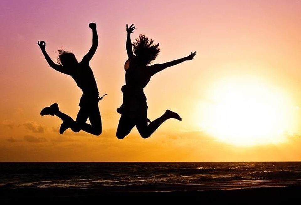 Consumer confidence, economy, consumer spending