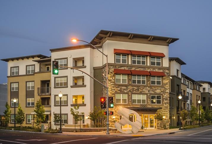 888 San Mateo apartment community in San Mateo