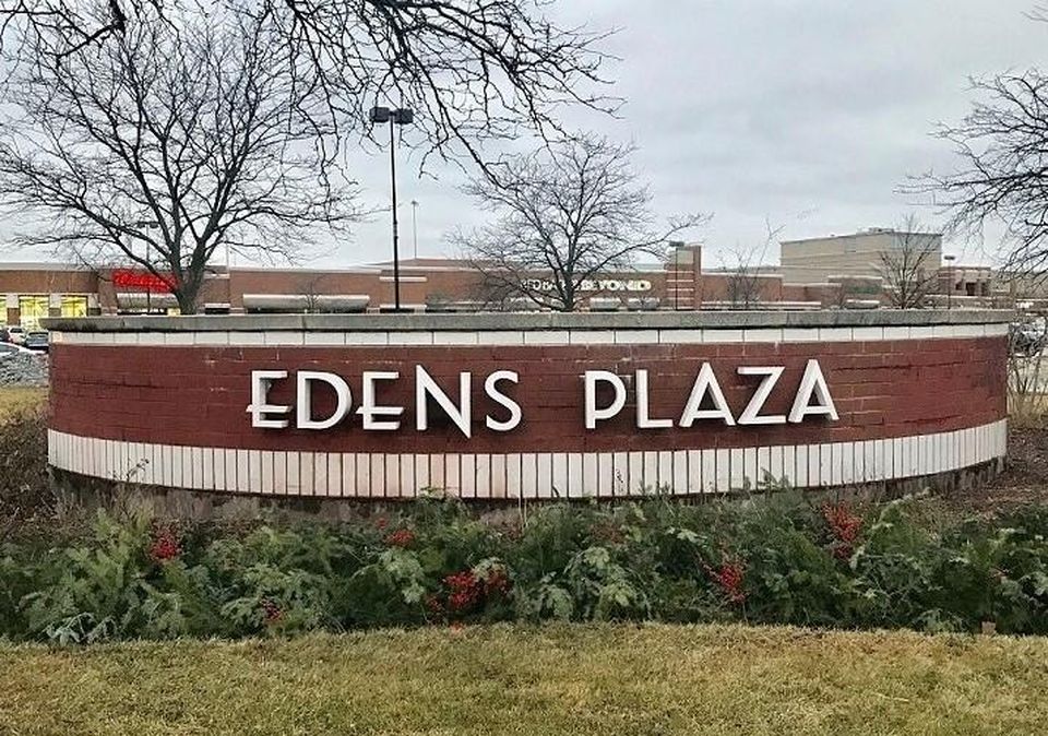Edens Plaza in Willmette, IL.