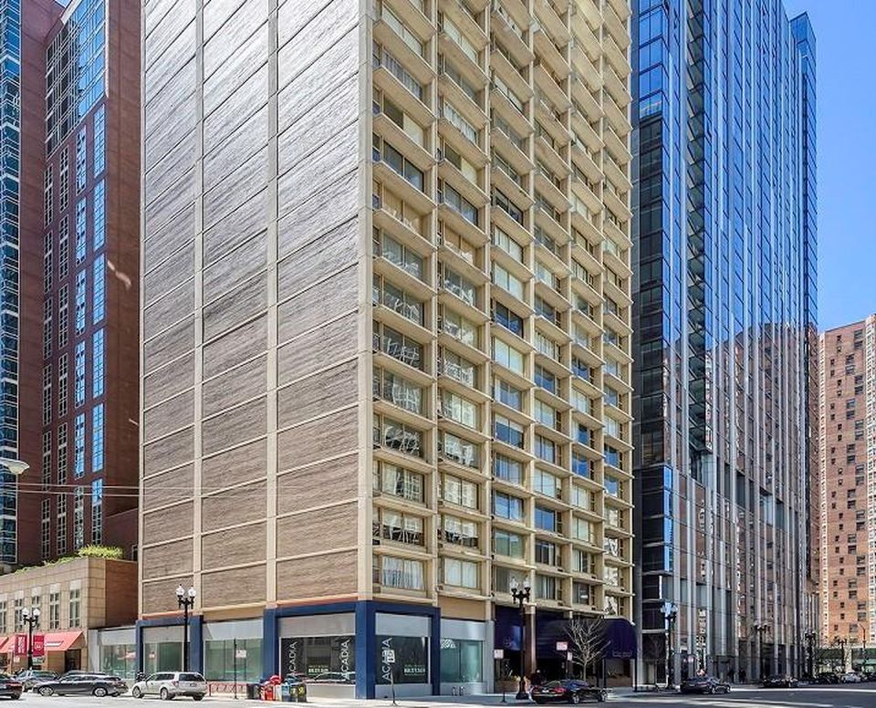 21 East Chestnut