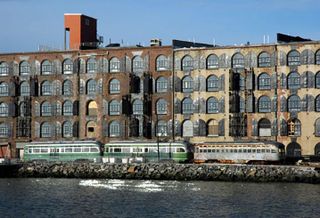 Red Hook: New York’s Last-Mile Distribution Solution