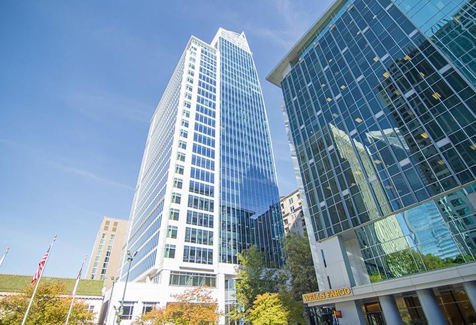 Charlotte skyscraper 300 South Tryon.