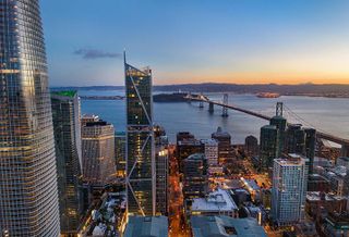 San Francisco's skyline, including 181 Freemont condominium complex