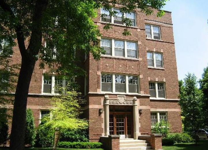 932 Pleasant