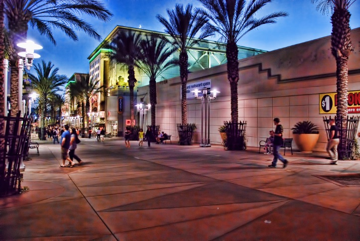 In San Fernando Valley, A Sleepy Suburb Awakens 