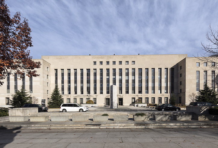 The E. Barrett Prettyman US Courthouse, which houses the U.S. District Court of the District of Columbia