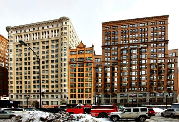 The Plymouth Building (center), 417 S Dearborn, Chicago